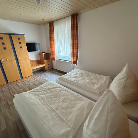 Konukevi Werre Stern 2*